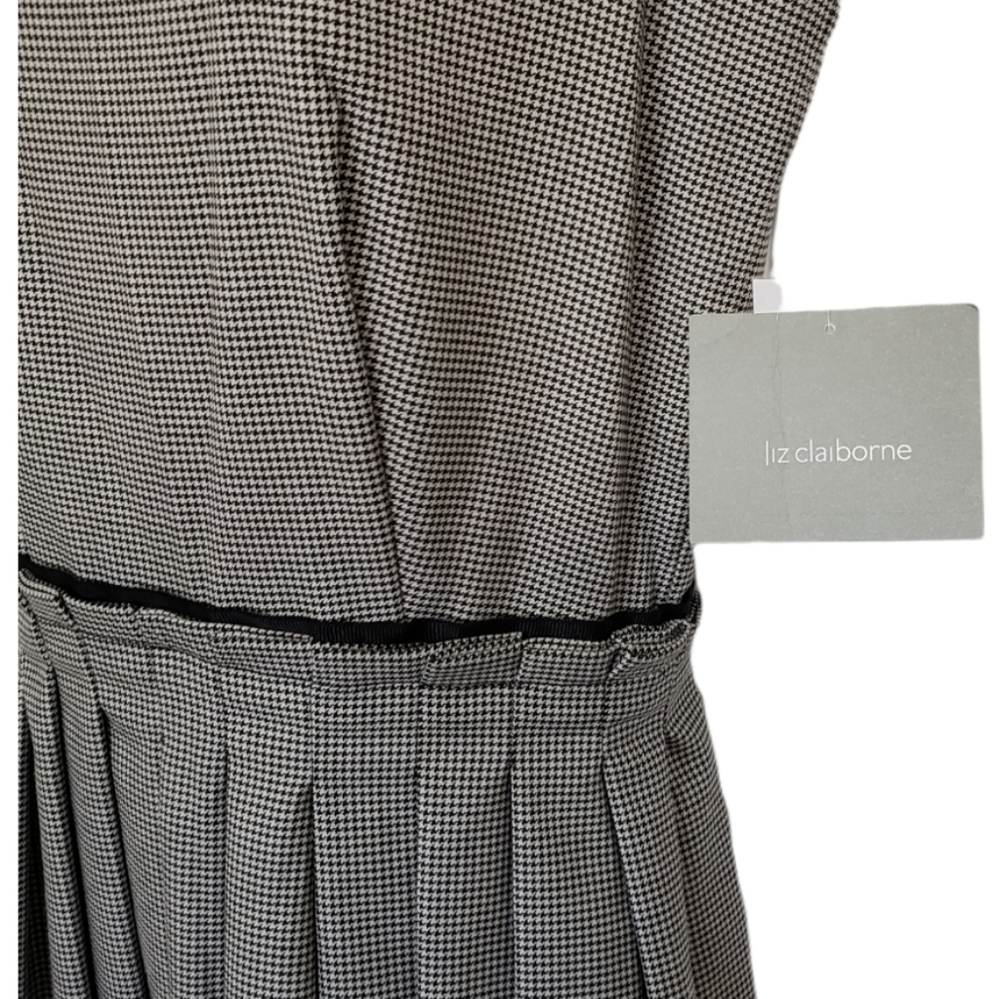 Liz Claiborne Houndstooth Fit & Flare Classic Career Dress Size 4 NWT $149 - Picture 3 of 13